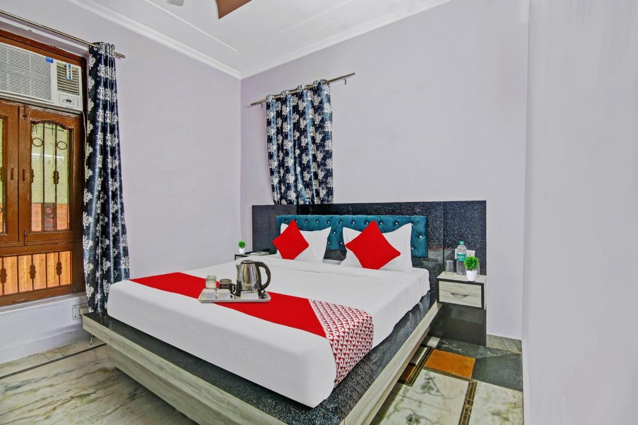 Oyo Galaxy Plaza Hotel Ghaziabad Exterior photo